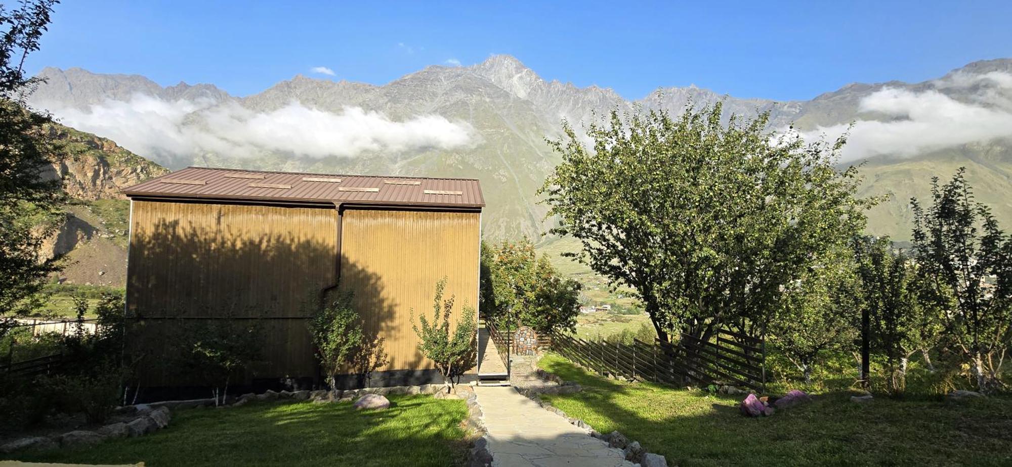 My Space Kazbegi Lägenhet Exteriör bild